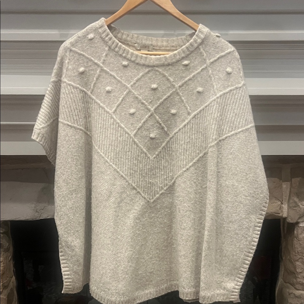 Elegant Heather Oatmeal Women's Sweater Cape